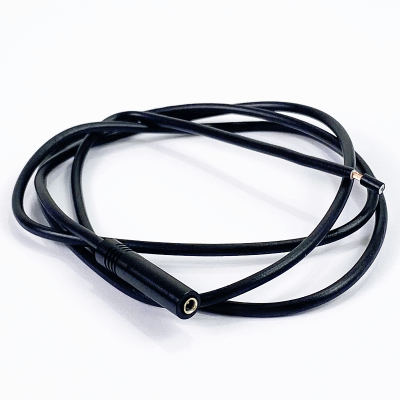 Lead with Female Connector